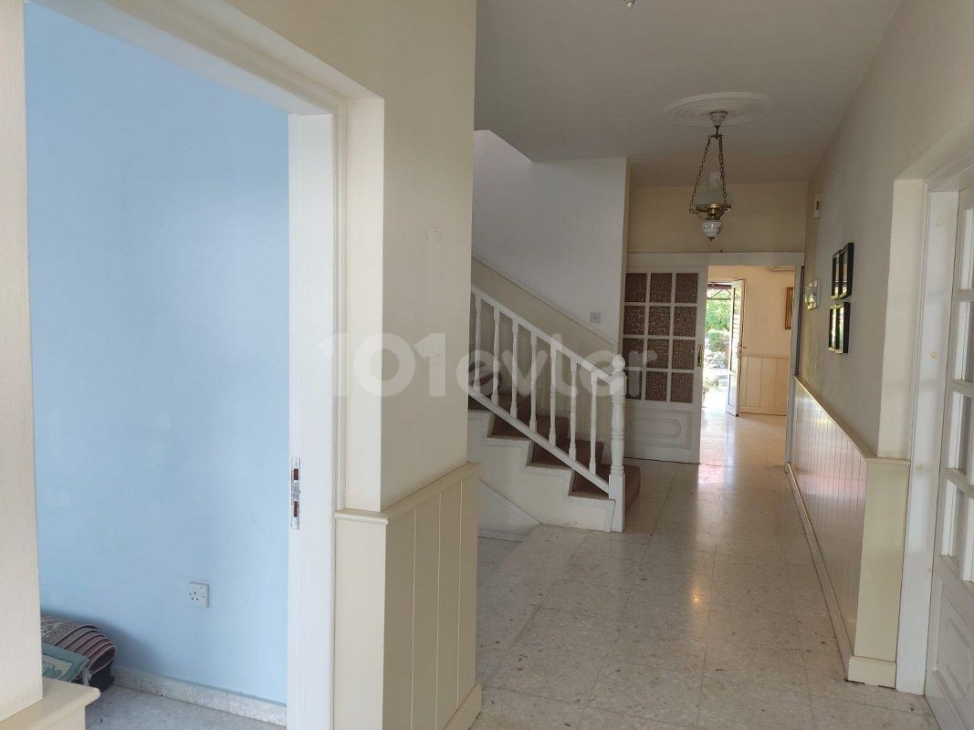 Вилла Well Kept 6 Bedroom Villa For Sale Location Lapta Girne (good price for a solid house) ** 