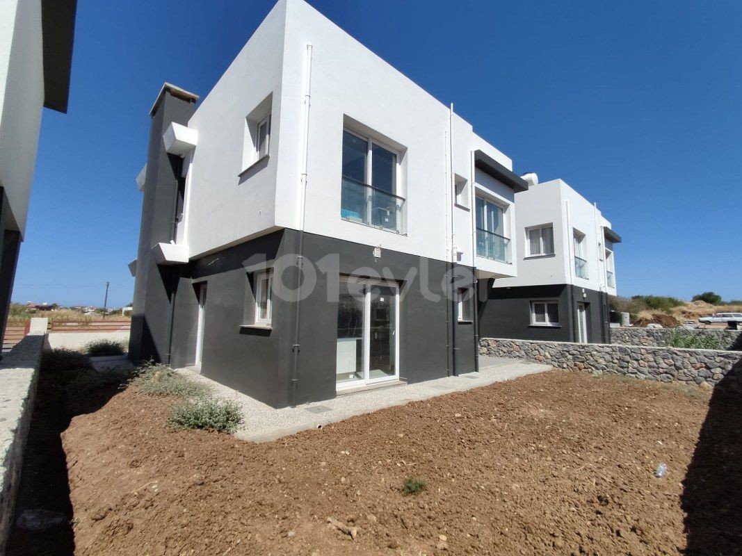 Schöne Villa mit 3 Schlafzimmern zum Verkauf in Girne Karsiyaka