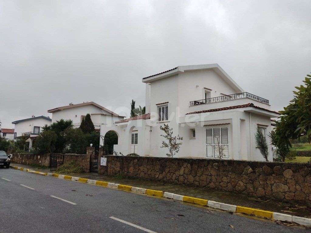 Villa Mieten in Bellapais, Kyrenia