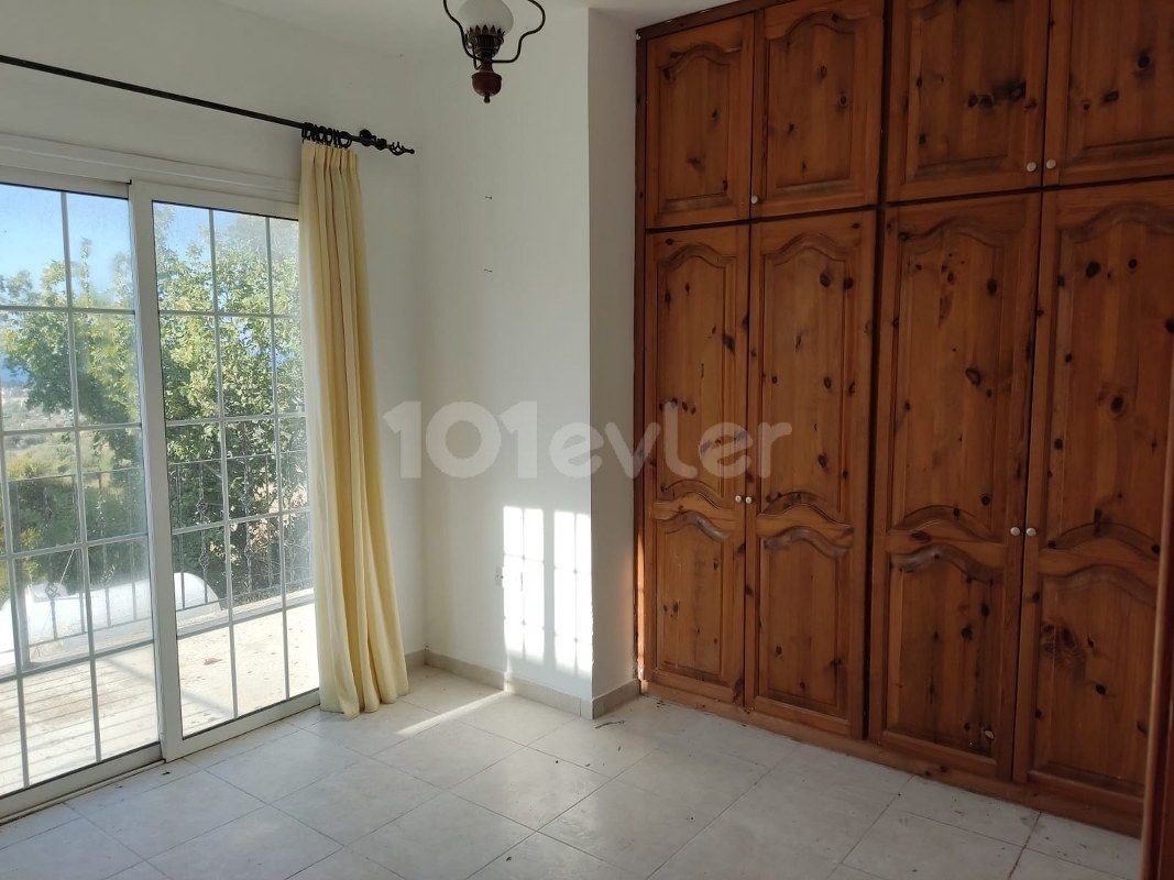 3-Schlafzimmer-Villa zu verkaufen Lage Karsiyaka Girne (Meer und Berg Panoramablick)
