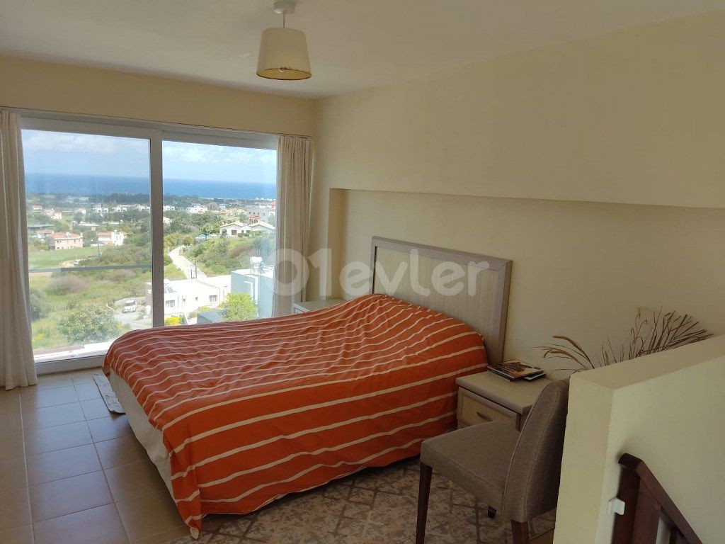 Полуотдельный дом с 1 спальней Продается с местоположением Каршияка Гирне (панорамный вид на море и горы) Снижена цена!