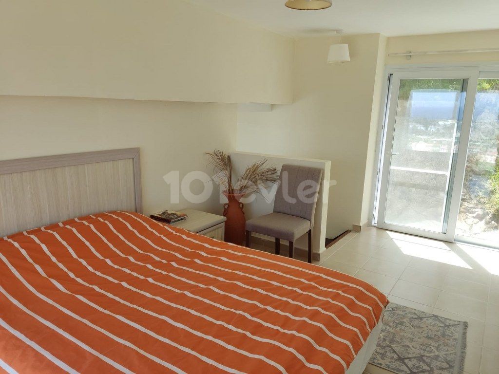 1 Schlafzimmer Doppelhaushälfte zu verkaufen mit Lage Karsiyaka Girne (Meer- und Bergpanoramablick) Reduzierter Preis!