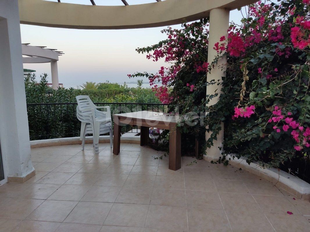 Nice Seaside 3 Bedroom Garden Apartment For Rent Location Lapta Coastal Walkway Girne (Lapta Yuruyus Yolu Kyrenia)(Communal Swimming Pool)