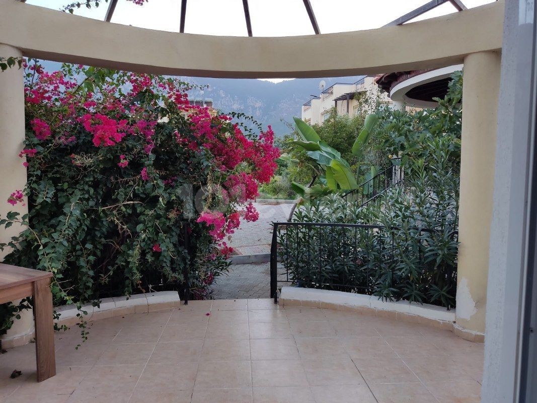 Nice Seaside 3 Bedroom Garden Apartment For Rent Location Lapta Coastal Walkway Girne (Lapta Yuruyus Yolu Kyrenia)(Communal Swimming Pool)