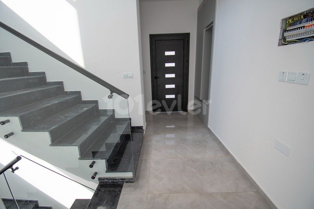 Bezaubernde Villa mit 5 Schlafzimmern zum Verkauf, Standort Bellapais Kyrenia (türkische Eigentumsurkunden)