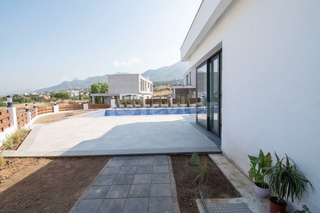 Bezaubernde Villa mit 5 Schlafzimmern zum Verkauf, Standort Bellapais Kyrenia (türkische Eigentumsurkunden)