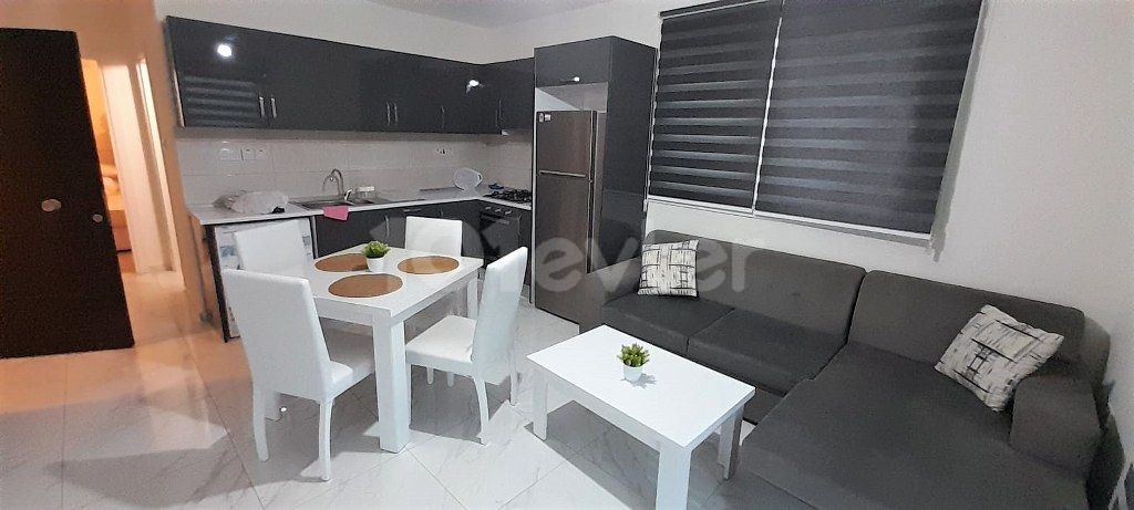 Schöne 1-Zimmer-Wohnung zum Verkauf, Standort New Port Kyrenia in der Nähe des Oscar Hotel Kyrenia (mit Bürogenehmigung)