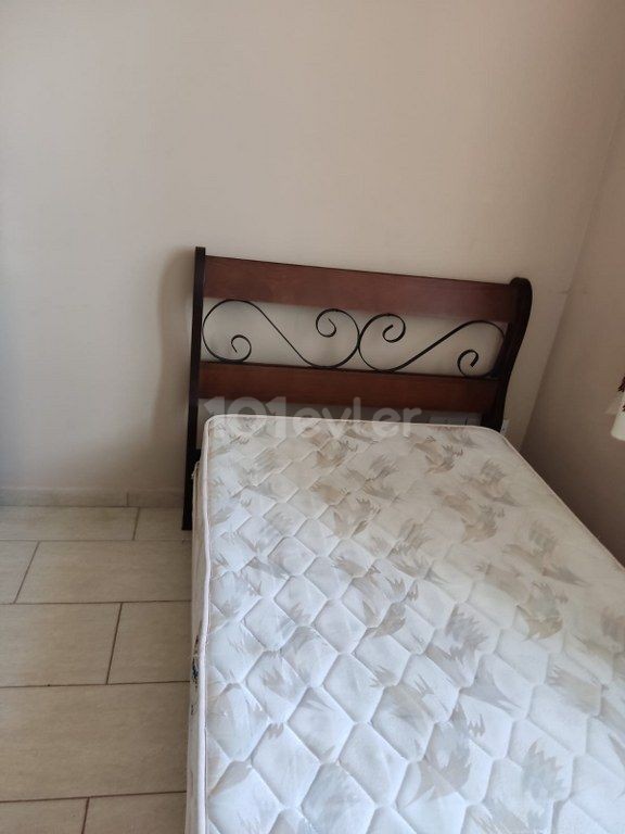 3-Zimmer-Wohnung zu vermieten, Lage hinter Gloria Jeans und Pascucci Café Kyrenia