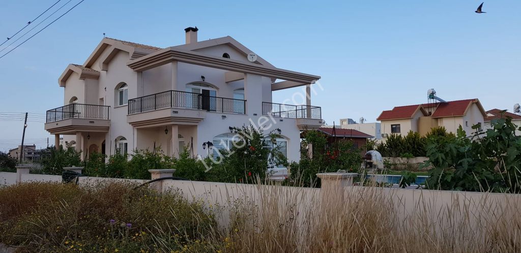 Villa For Sale in Yeni Boğaziçi, Famagusta