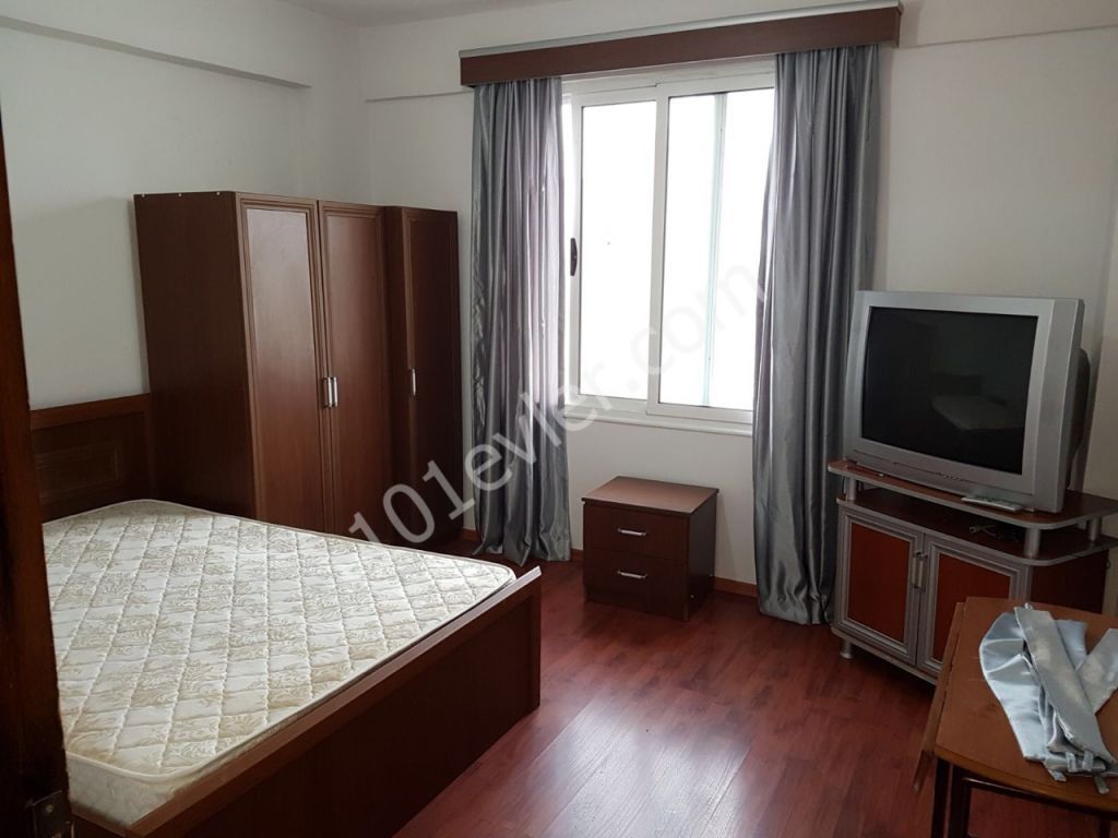 Flat To Rent in Mağusa Merkez, Famagusta