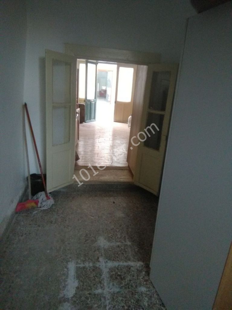 Office To Rent in Lefkoşa Surlariçi, Nicosia