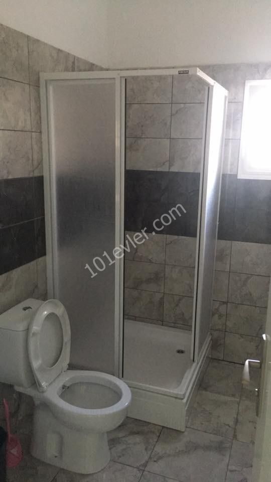 Lefkoşa Hamitköy'de Cadde Mutfak Karşısı Full Eşyalı Kiralık 2+1 Daire 