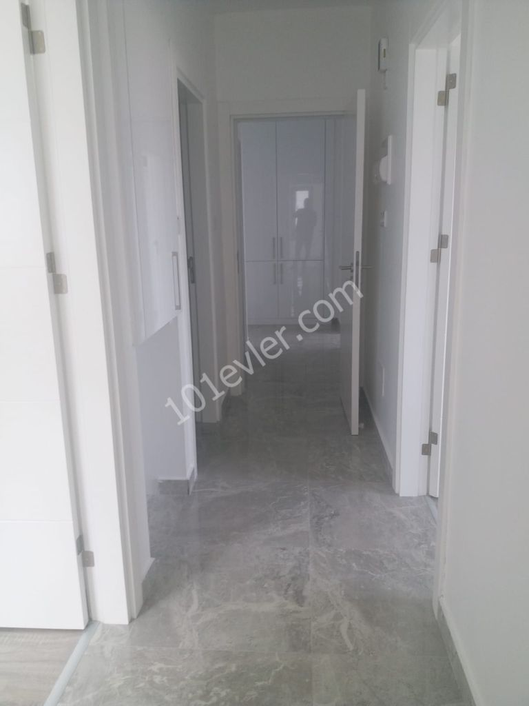 3+1 Wohnung in Nikosia Gehrung 60.500 Pfund ** 