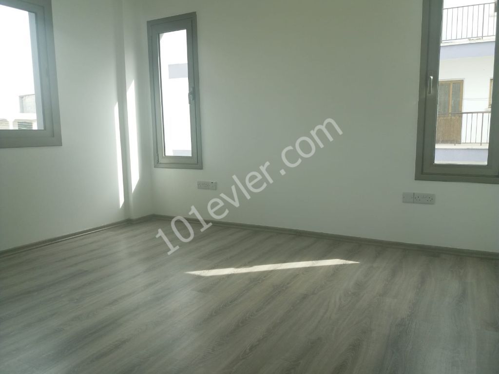 3 + 1 Apartment in Mitre, Nicosia for £ 60,500 ** 