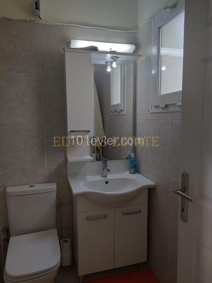 Girne Merkezde Full Eşyalı Satılık 2+1 Penthouse