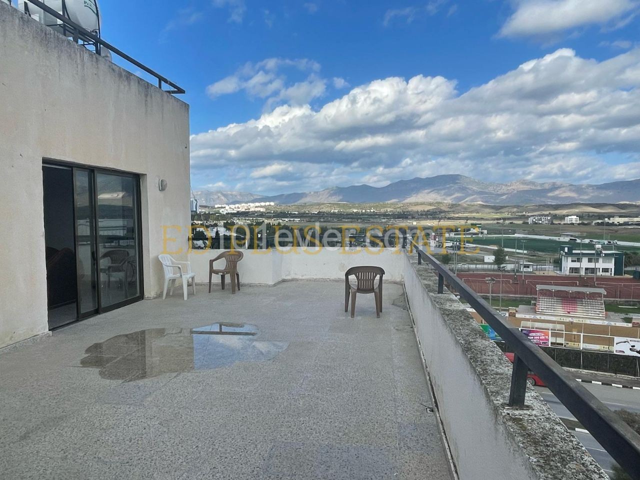 3+1 Penthouse For Sale in Nicosia Göçmenköy ** 