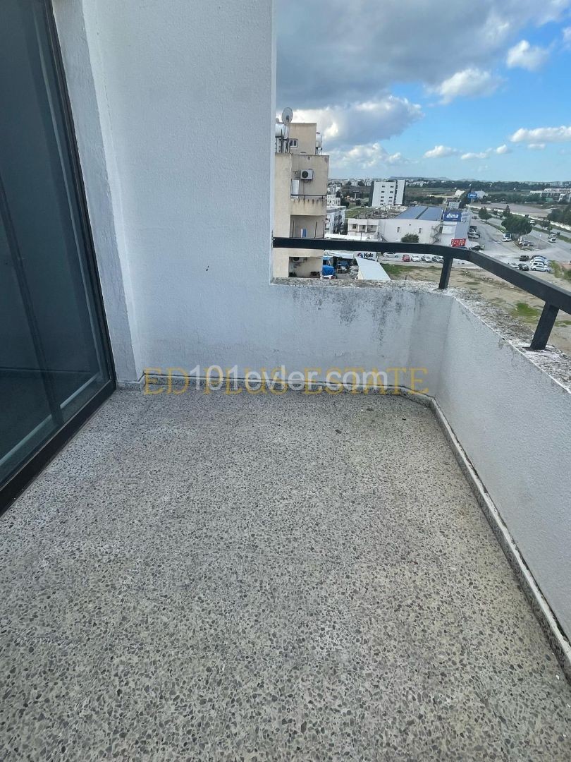 3+1 Penthouse For Sale in Nicosia Göçmenköy ** 