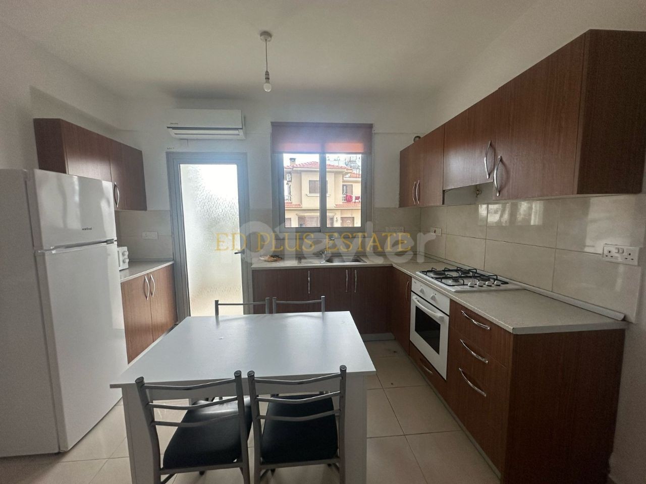 Lefkoşa Hamitköy'de Full Eşyalı Kiralık 2+1 Daire