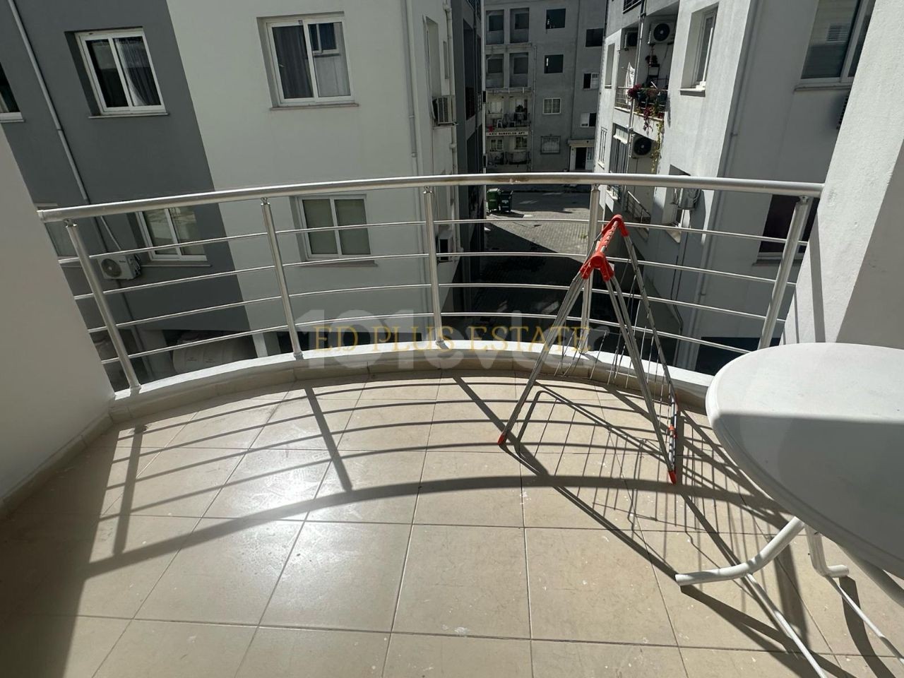 Lefkoşa Gönyeli'de Full Eşyalı Kiralık 3+1 Daire