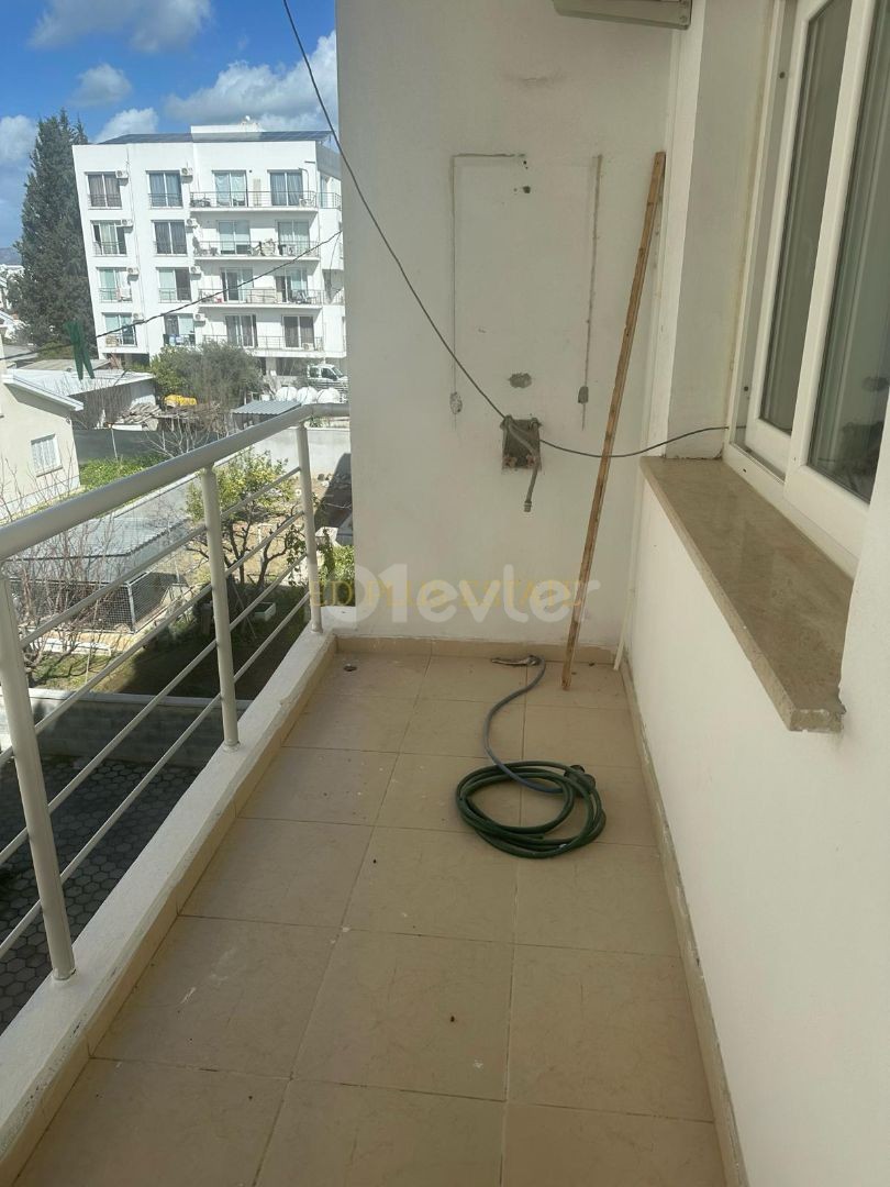 Lefkoşa Gönyeli'de Full Eşyalı Kiralık 3+1 Daire