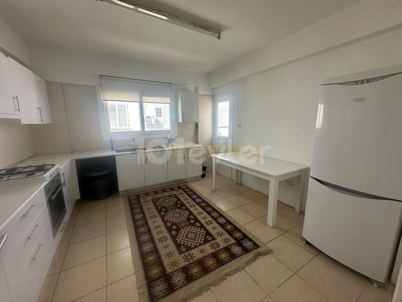 Lefkoşa Gönyeli'de Full Eşyalı Kiralık 3+1 Daire