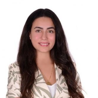 FATMA NUR YÜKSEL Vialife Group Immobilienmakler