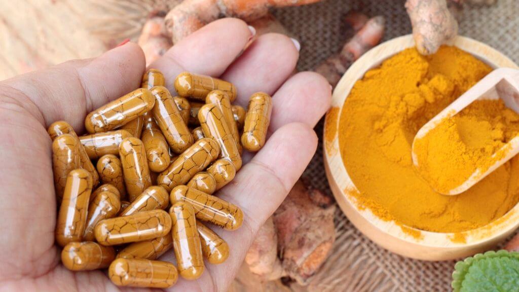 Curcumin capsules