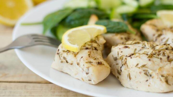 Lemon chicken with spinach