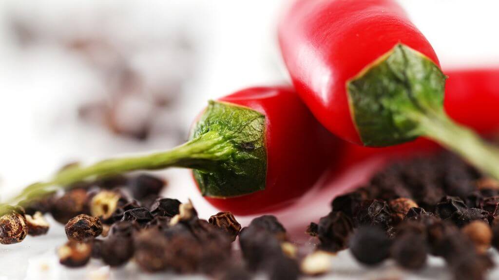 Food Myths Debunked: Can Spicy Foods Really Help Me Lose Weight? | 1MD