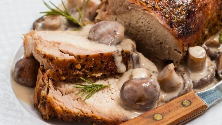 Roasted pork with mushroom and sauce