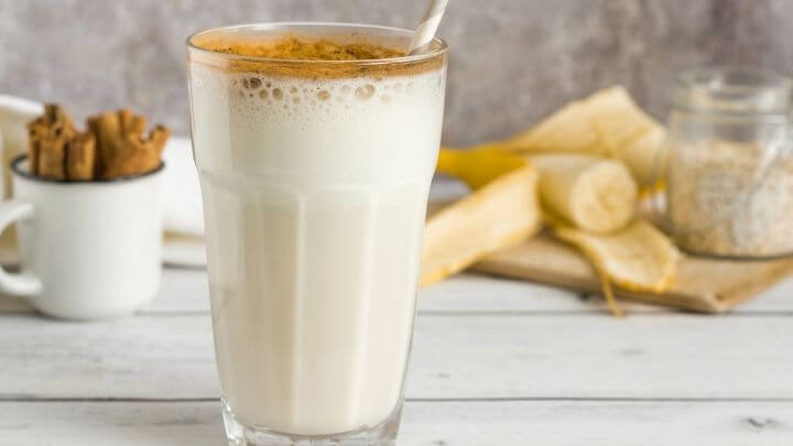 Protein shake with banana and cinnamon