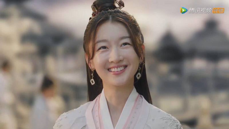 Ancient Love Poetry Producer Addresses Criticisms Zhou Dongyu Isn't Fit to  Play a Goddess Whilst Voice Actress Shares Her Dubbing Challenge -  DramaPanda