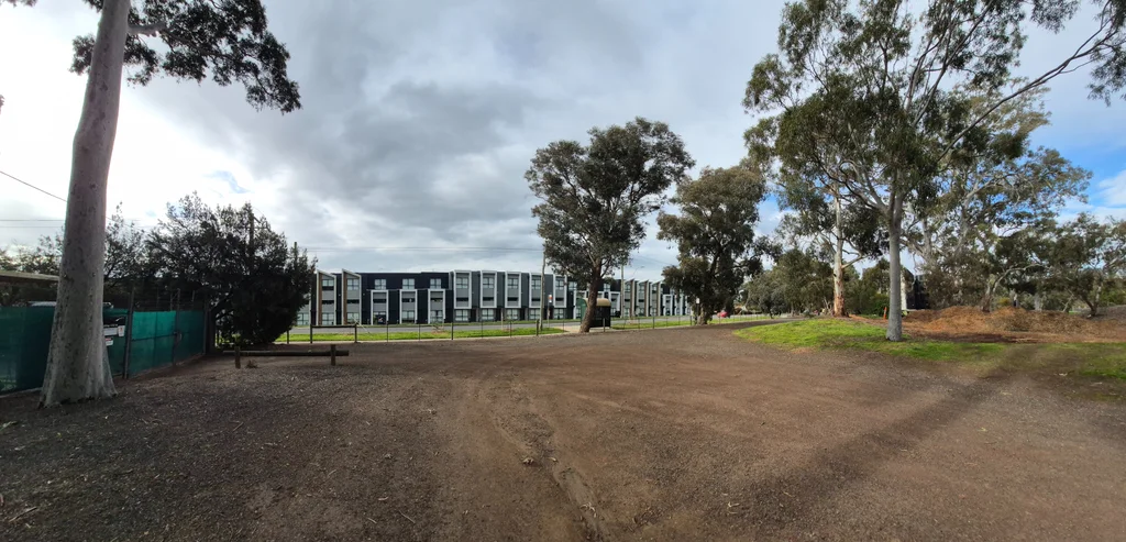 Antes: Área de terra num campus