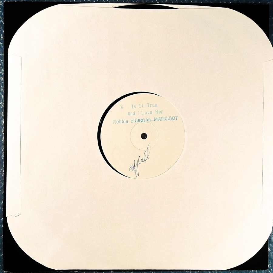 robbie-ellington-untitled image