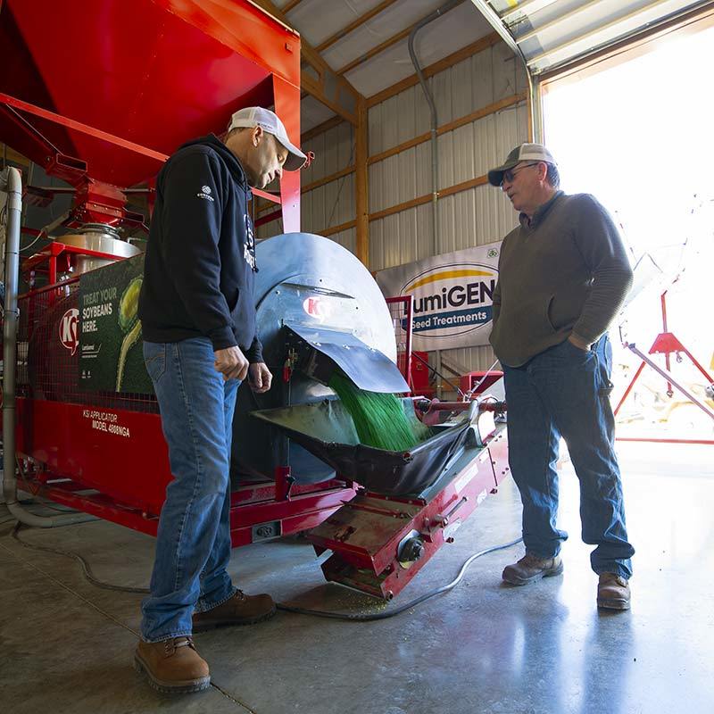 Service Seed Treat 20210414 COR Seed Treatment Lamoni Iowa 0040 1