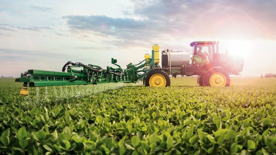 Spraying 20190926 COR Crop Protection Soybean 0340