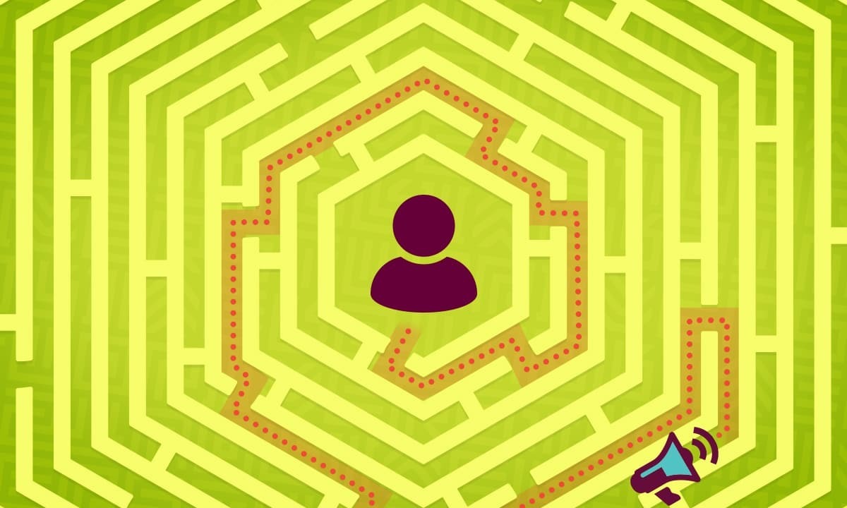 Green maze that centers the customer experience with good UX design.