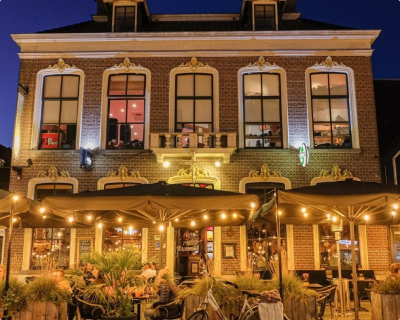 Voorkant de Buurvrouw Drachten