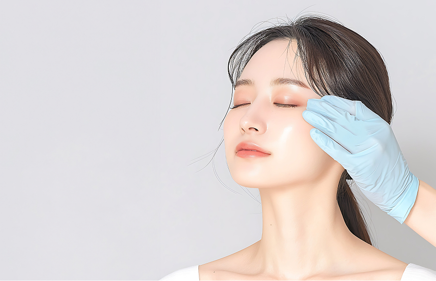 施術を受ける女性のイメージ