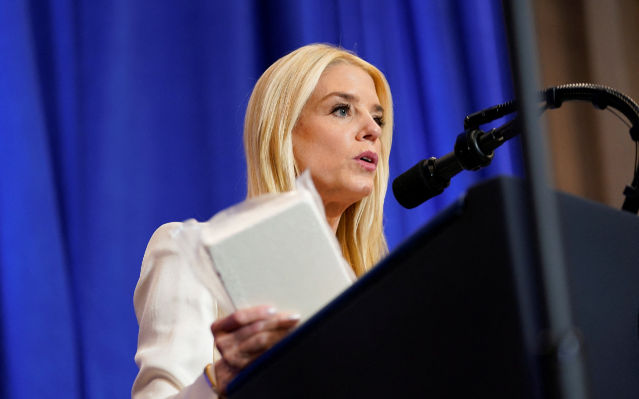 Pam Bondi atttorney general