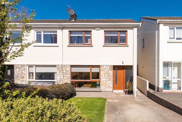 102 Marsham Court, Stillorgan, Co. Dublin