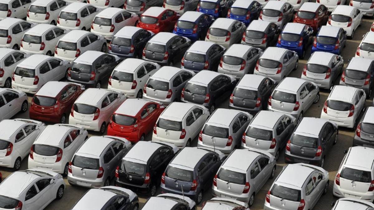 Auto Sales in March 2022: Early signs of demand recovery hindered by supply shortages; Tata Motors and M&M shine 