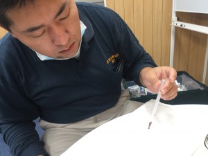 製品開発の阪田さん。