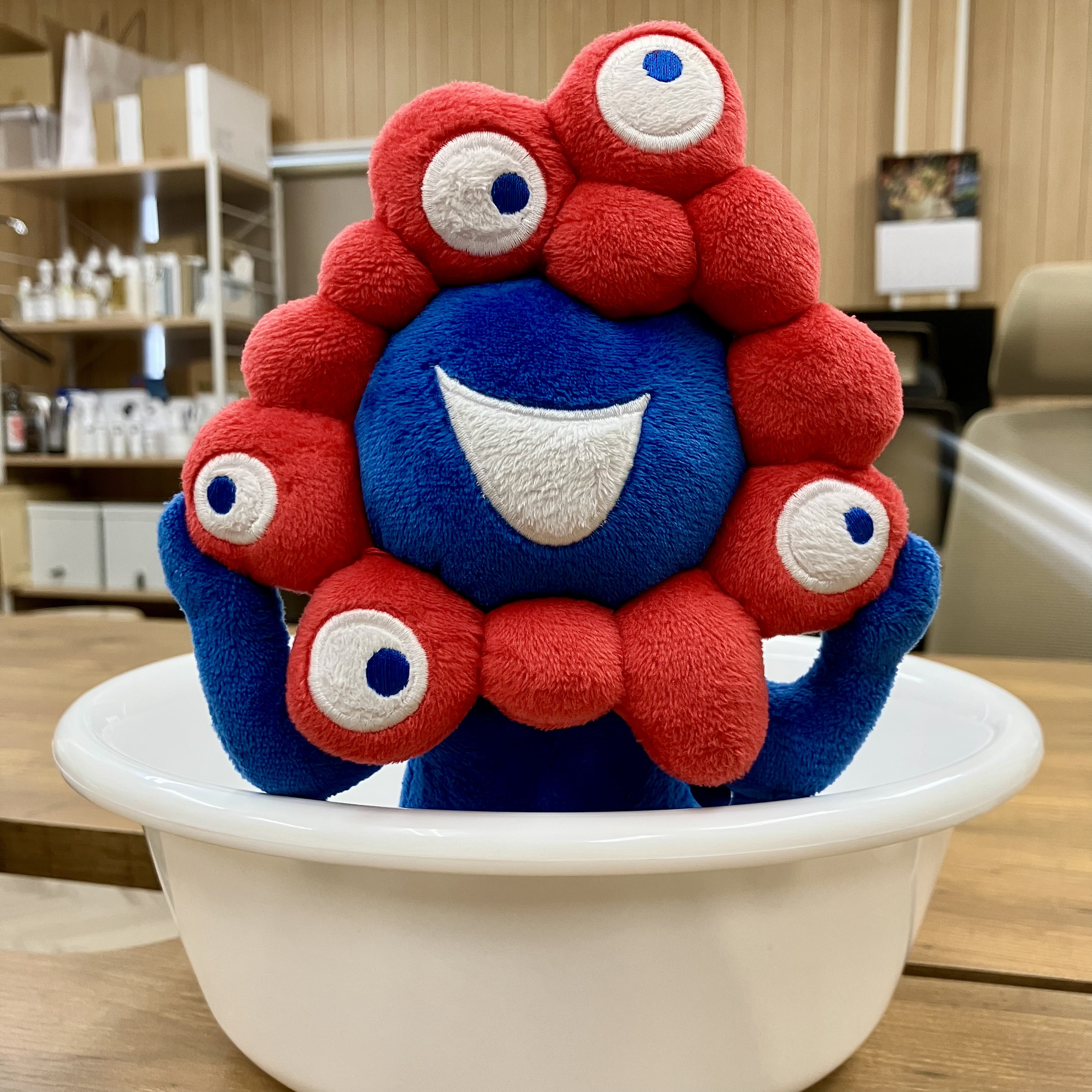 ミャクミャクを洗おう！
