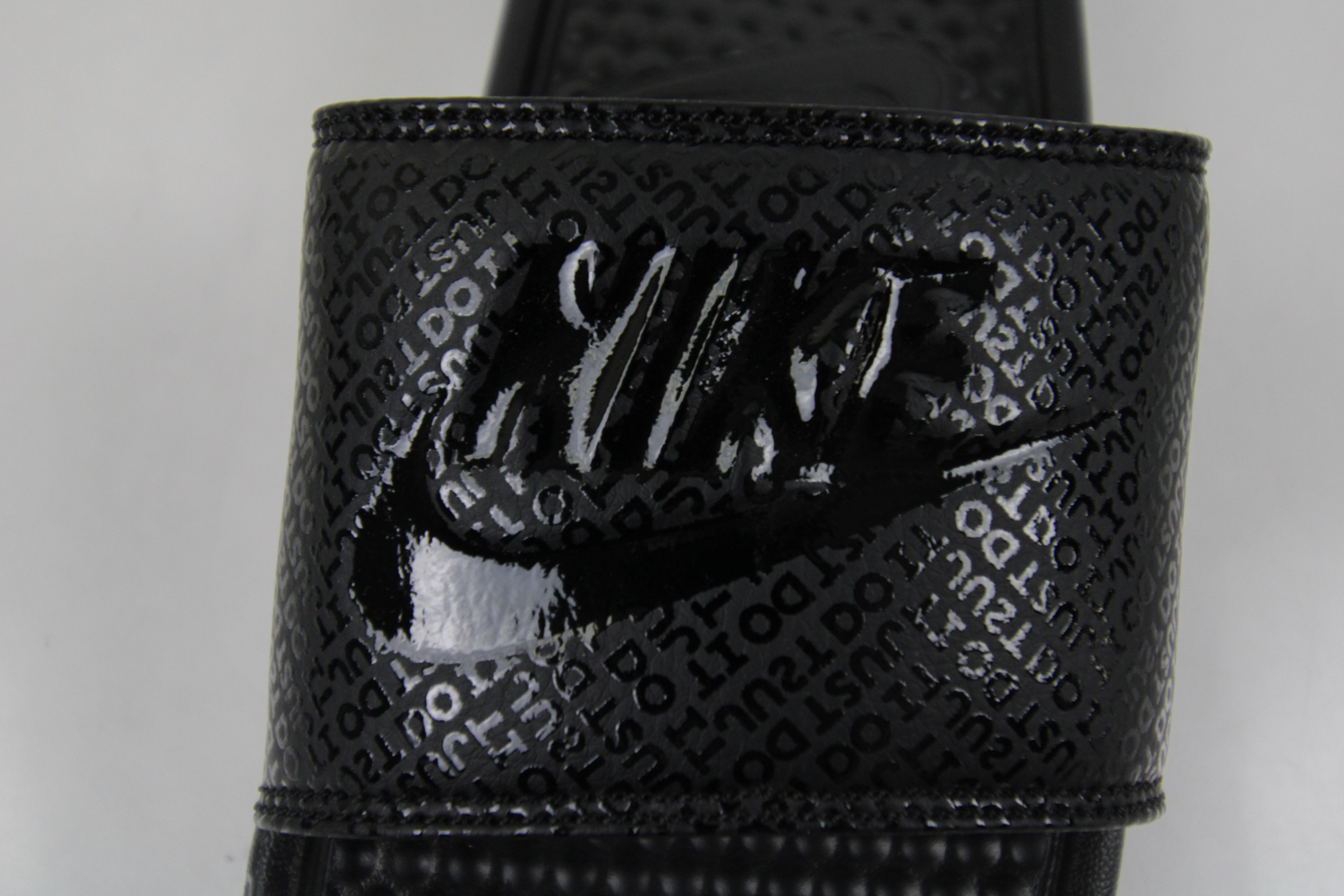 Nike Sandals & Flip Flops Men's Black New without Box - Picture 5 of 5
