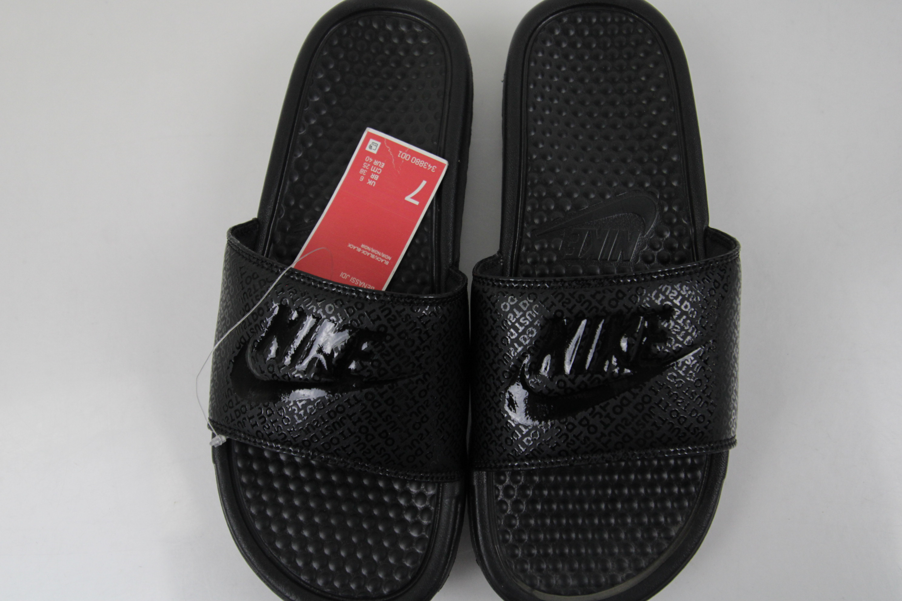 Nike Sandals & Flip Flops Men's Black New without Box - Picture 4 of 5