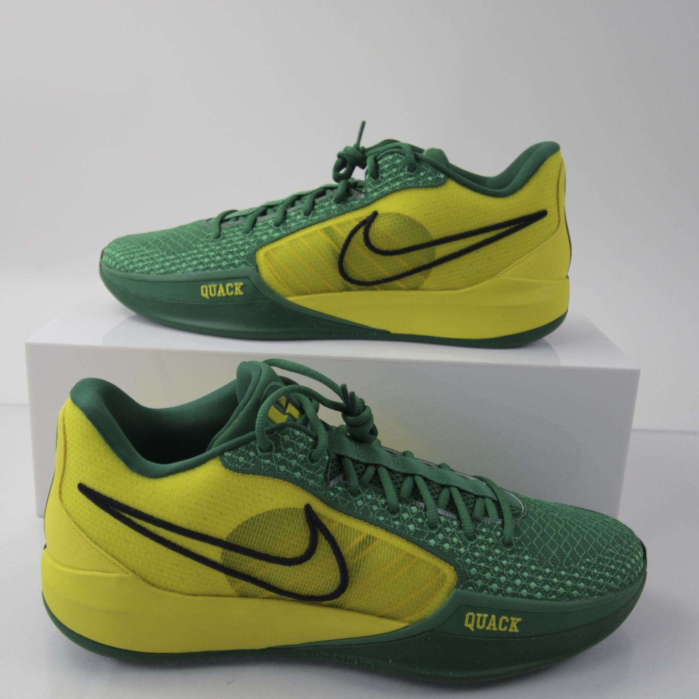 Oregon Ducks Nike Sabrina Basketball Shoe Women's Green/Yellow New