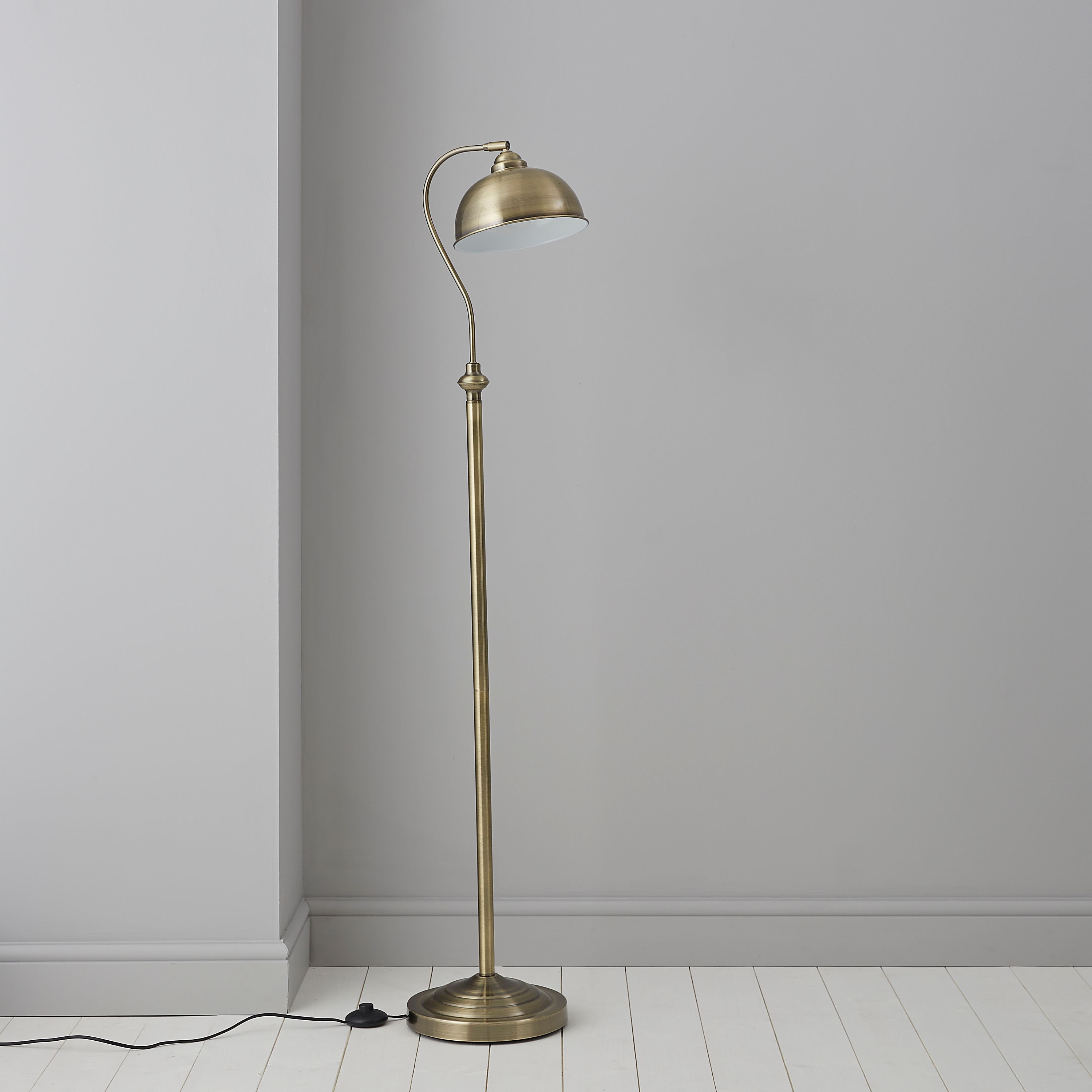 gold floor standing lamp