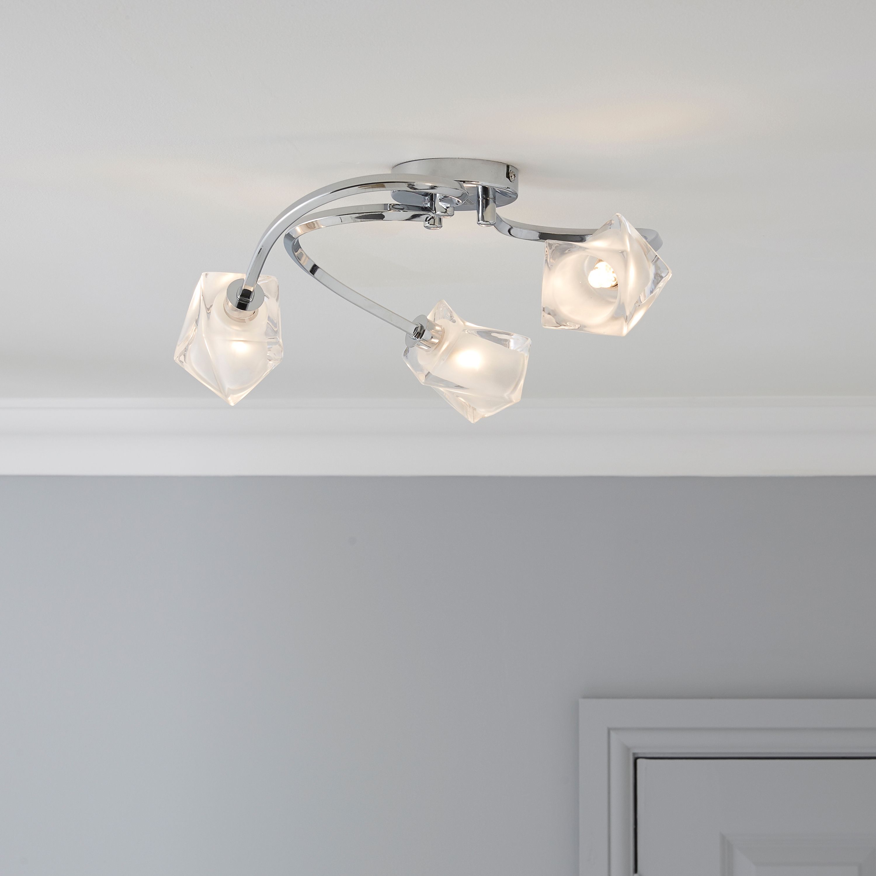 3 lamp ceiling light