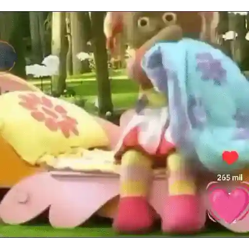 stickers_Ratón_chistoso_comiendo_meme